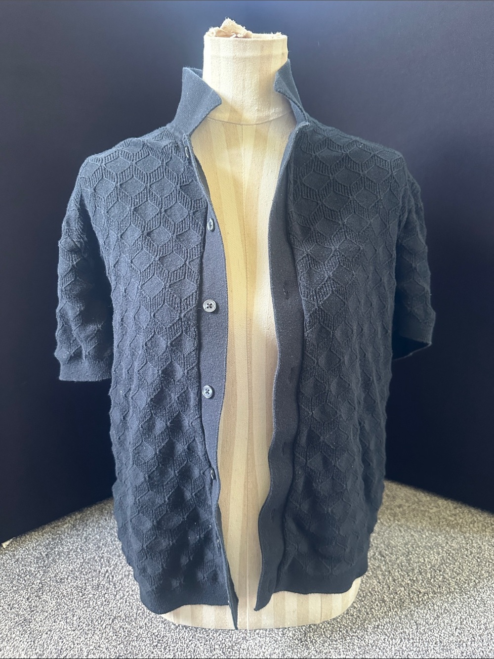 Abercrombie & Fitch Short-Sleeve Textured Button Cardigan - Black